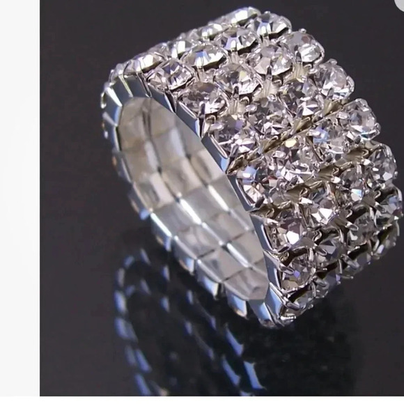 VINTAGE SILVER TONE AND CLEAR RHINESTONE EXPANDABLE BRACELET RING EARRINGS SET - Picture 16 of 16